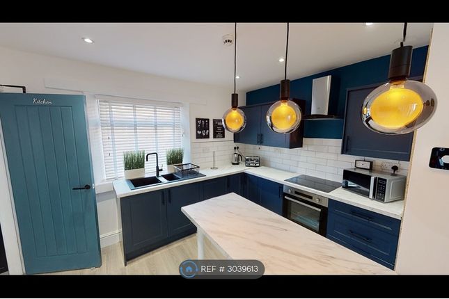 Bingham Street, Swinton, Manchester photo 4