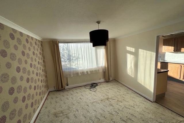 16, Stonecliffe Green Leeds photo 3