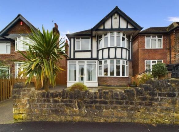 112579_Qbe230052_L_Img_00_0000_Max_656x437