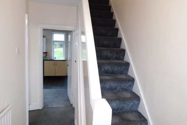 9, Hayhurst Road, Luton photo 3