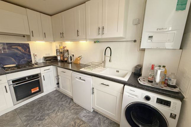 45 Davey Road, Tewkesbury photo 3