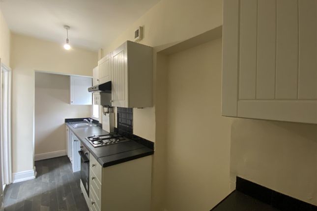 3, East Croft, Bradford photo 3