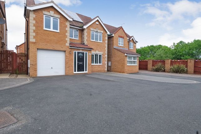 Thumbnail Detached house for sale in The Stoop, Binley, Coventry