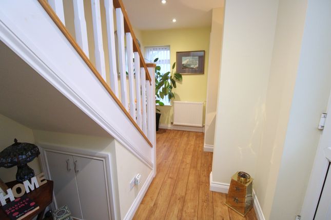 21, Glyn Avenue, Rhuddlan photo 4