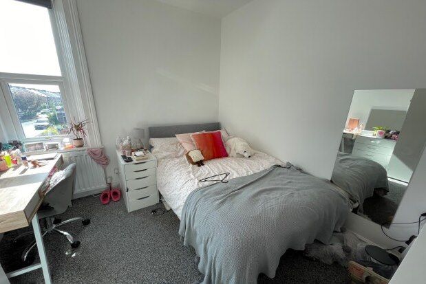 Thumbnail Flat to rent in Heaton Park Road, Newcastle Upon Tyne