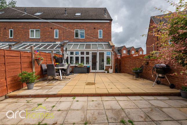 7 Shalebrook Close, Manchester photo 4