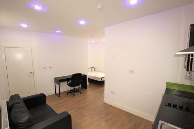 Studio to rent in Phoenix Yard, Upper Brown Street, Leicester
