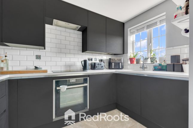 21 Buzzard Avenue, Mexborough, South Yorkshire photo 4