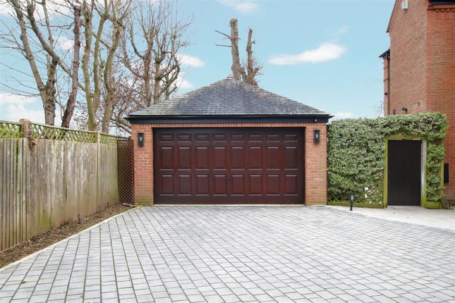 Detached house for sale in Broomer Place, Cheshunt, Waltham Cross