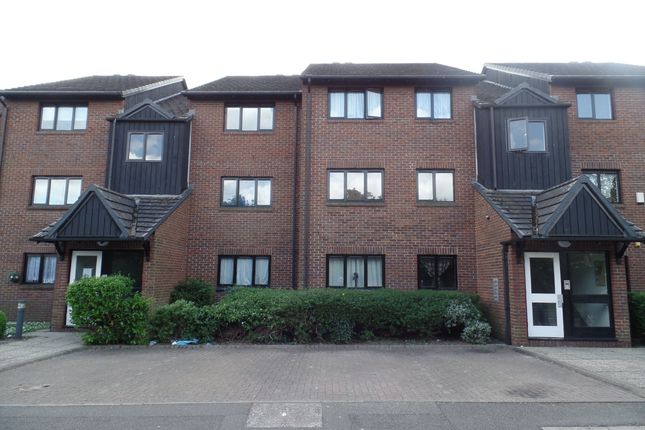 Flat for sale in West Quay Drive, Yeading /Hayes