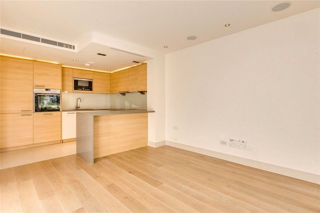 Flat for sale in Doulton House, Chelsea Creek