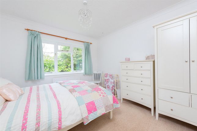 Detached house for sale in Ackrells Mead, Sandhurst, Berkshire