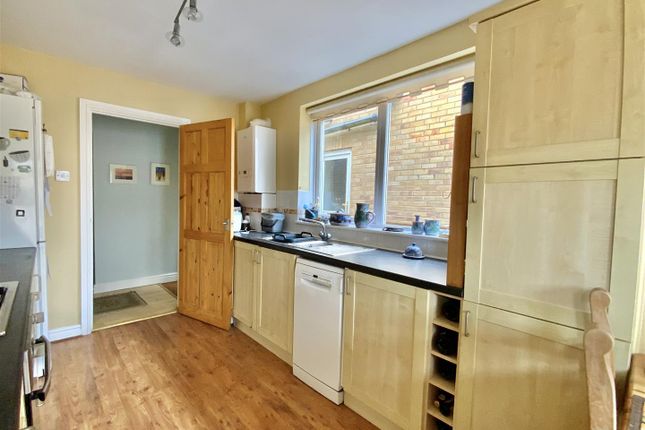 12, North Way, Potterspury photo 3