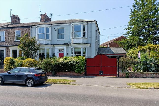 Property for sale in Huntington Road, York