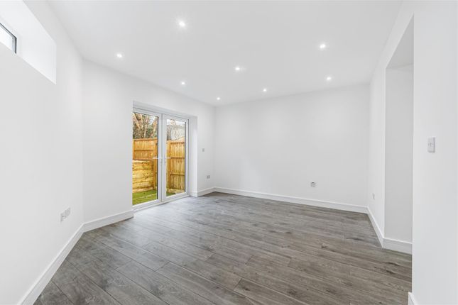 1-bed flat on Flat E, 2, Berrymead Gardens, London, £300,000