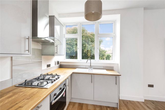 5, Seren House, Edenbridge photo 4