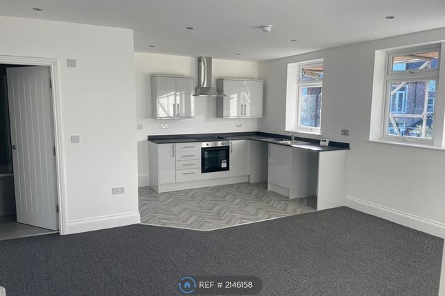 Thumbnail Flat to rent in St Johns Road, Waterloo, Liverpool