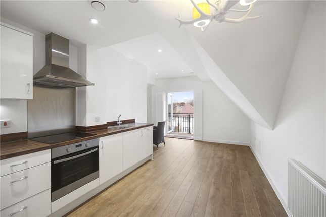 Flat 12 Willow House,, Greenwood Place, Walton On Thames photo 4