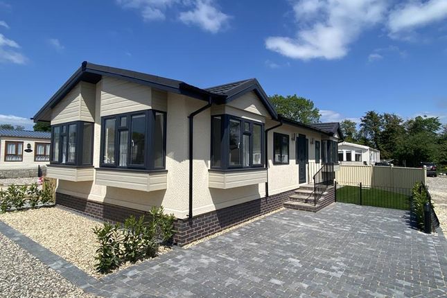 Thumbnail Mobile/park home for sale in Robin Hood Park, Gloucester Road, Malvern, Worcestershire
