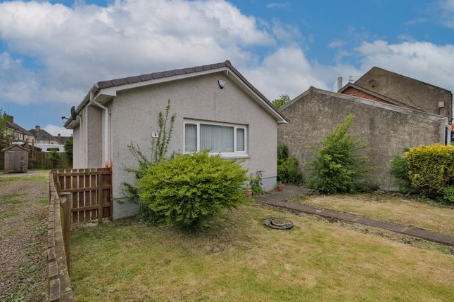 Thumbnail Bungalow to rent in Lawhill Road, Law, By Carluke