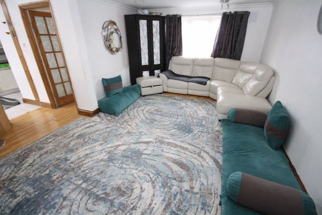 Terraced house for sale in Bengarth Road, Northolt