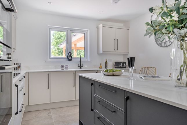 64c Henwood Green Road, Pembury photo 3
