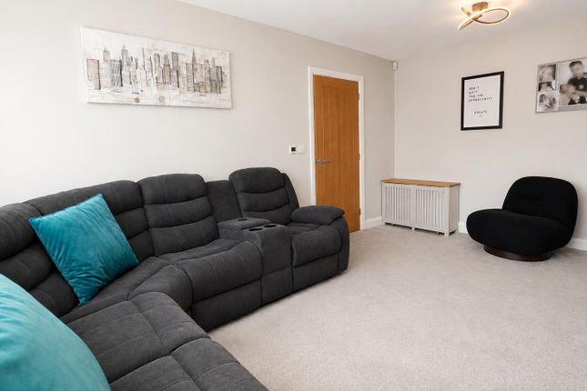1, Moorside View, Bradford photo 4