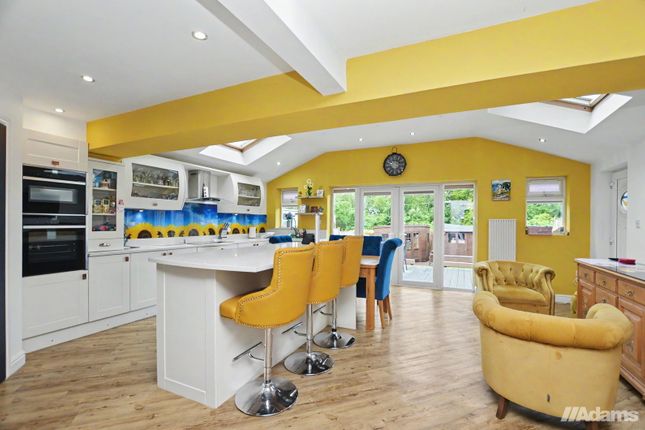 15, Embleton Grove, Runcorn photo 3