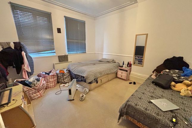 Flat 2, 17 Buckhurst Road, Bexhill on Sea photo 3