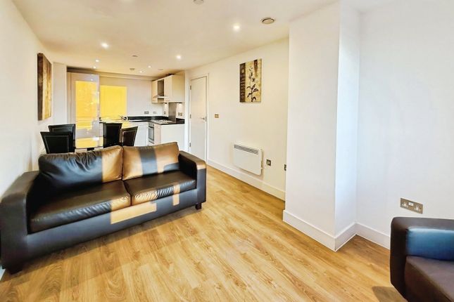802, Echo Central Two, Leeds photo 2