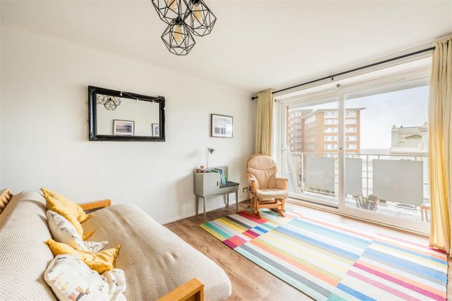 Flat 24, Albany Towers, 6-7 St Catherines Terrace, Hove photo 2
