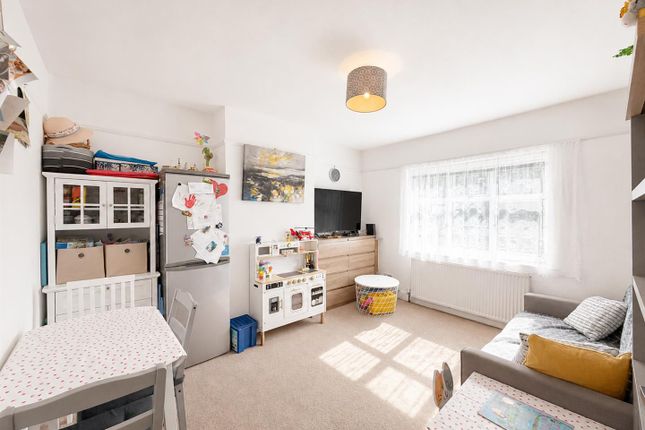 First Floor, 45, Heston Road, Heston photo 2
