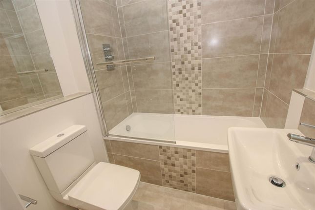 Flat 2, 70 Walton Street, Aylesbury photo 3