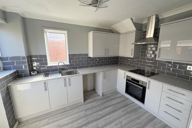 26, Mendip Grove, Darlington photo 2