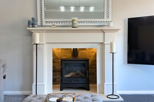 41 Woodbourne Road, Sale photo 4