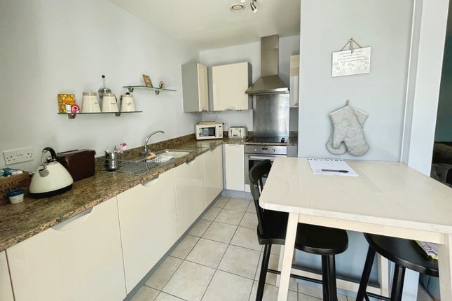 Flat 9, Cobalt Quarter,, Maritime Walk, Hampshire photo 4