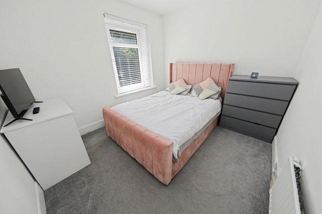 50 Penrhiwceiber Road, Mountain Ash photo 4
