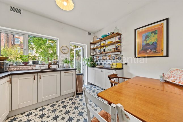 7A, Kimberley Gardens, London photo 4