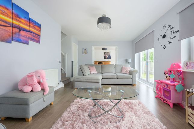 50 Canalside Drive, Falkirk photo 4