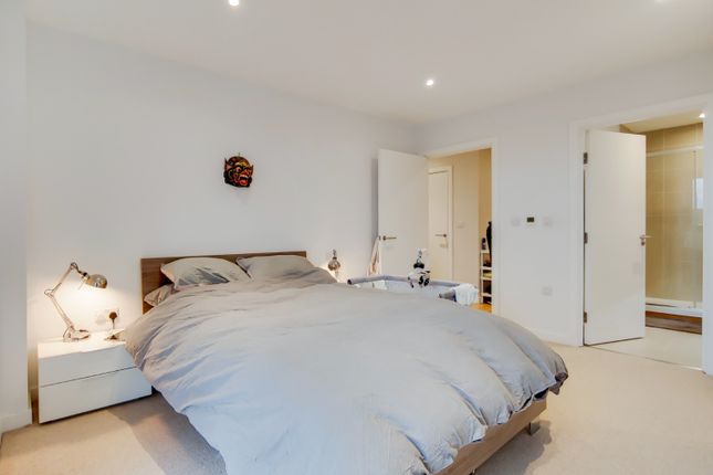 Flat for sale in Carriage Way, London