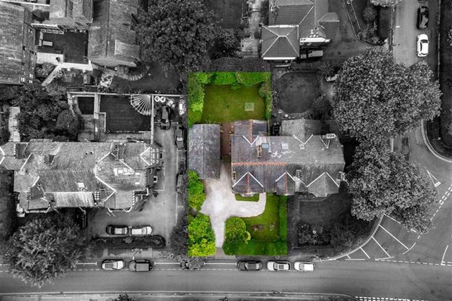 49 Regent Road, Altrincham photo 2