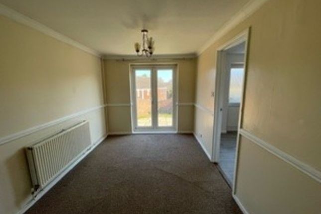 139, Ferriston, Banbury photo 4