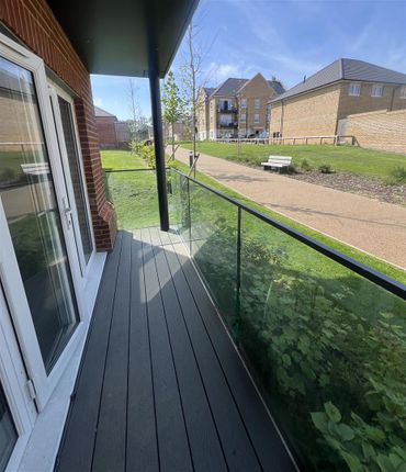 340, Ackers Drive, Swanscombe photo 3