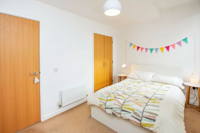 Flat for sale in 112 Woodgrange Road, London