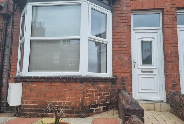 Thumbnail Terraced house to rent in Harcourt Avenue, Scarborough