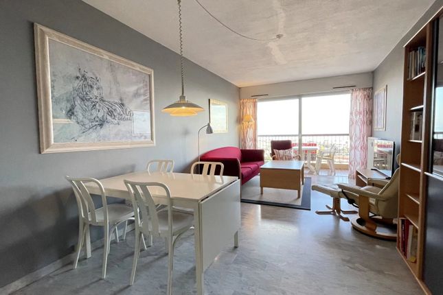 Apartment for sale in Cagnes-Sur-Mer, Provence-Alpes-Cote D'azur, France