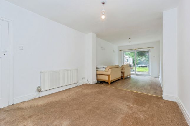5, Wynyard Close, Greater Manchester photo 4