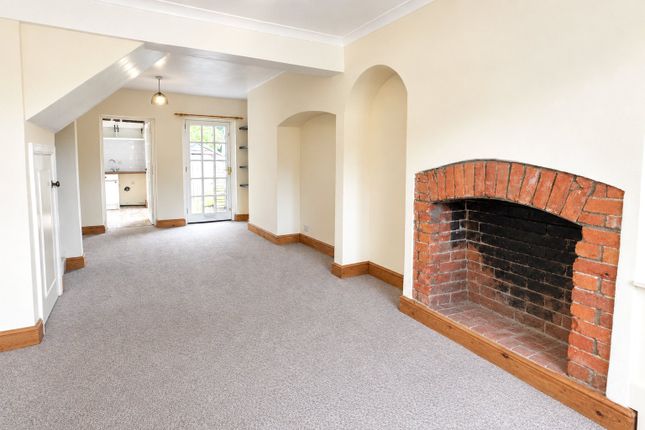 32, Prospect Square, Westbury photo 3