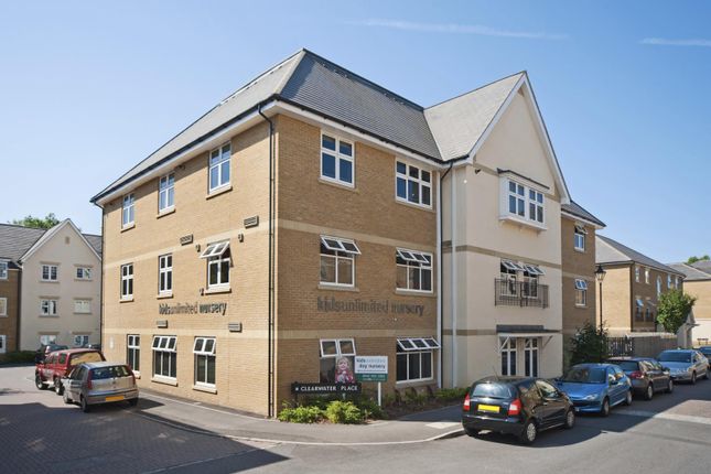 Thumbnail Flat for sale in Clear Water Place, Oxford, Oxfordshire