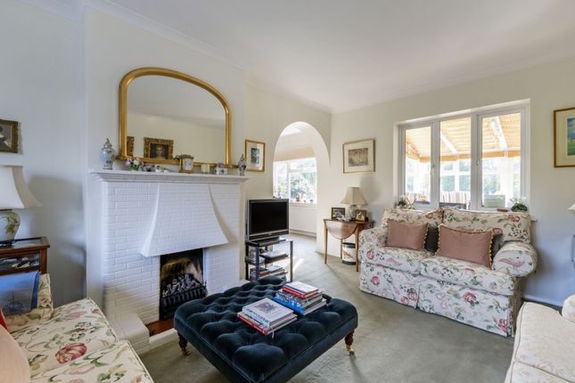 White Oaks, Morella Close, Virginia Water photo 4